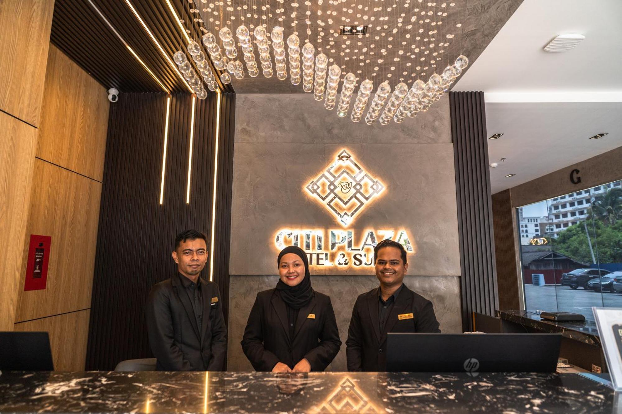 Dj Citi Plaza Hotel & Suites Куала Теренгану Екстериор снимка