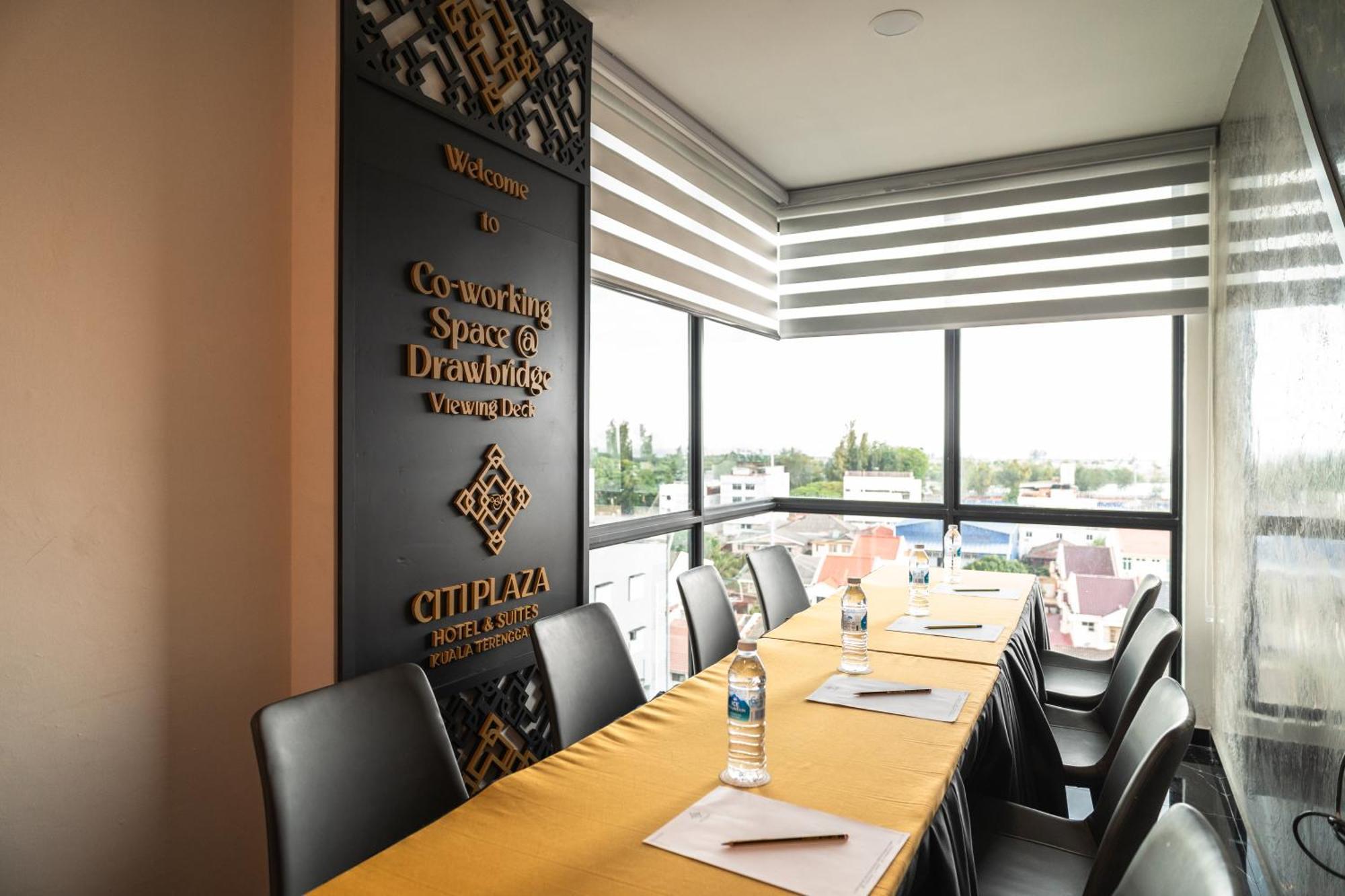 Dj Citi Plaza Hotel & Suites Куала Теренгану Екстериор снимка