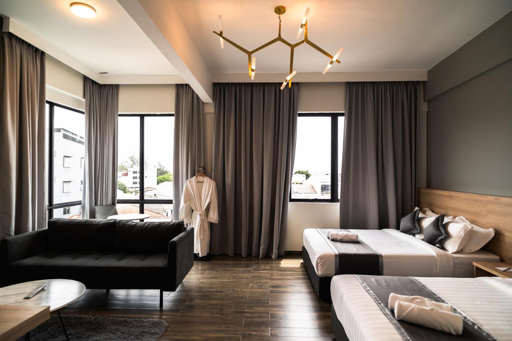 Dj Citi Plaza Hotel & Suites Куала Теренгану Екстериор снимка
